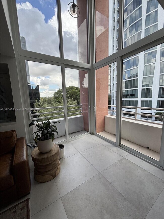 Building Photo - 2801 Florida Ave