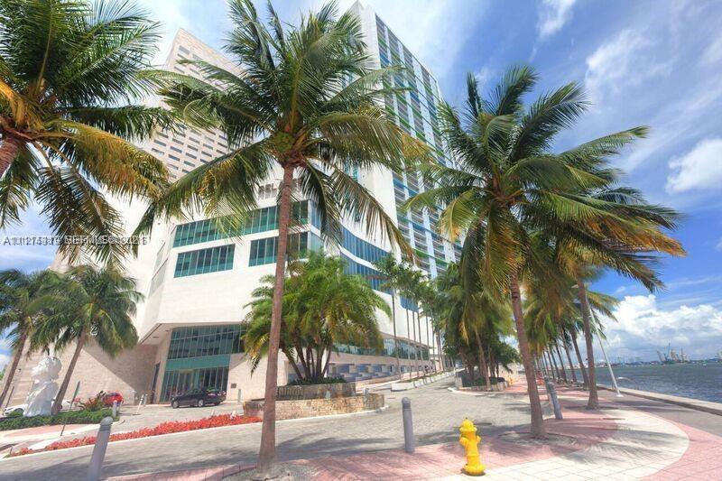 Building Photo - 335 S Biscayne Blvd