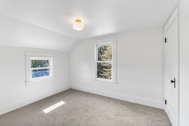 Building Photo - Freshly Remodeled Stunner Perched on the H...