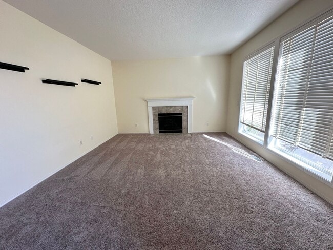 Building Photo - 4 Bedroom Bethany Home with Office on Main Level!