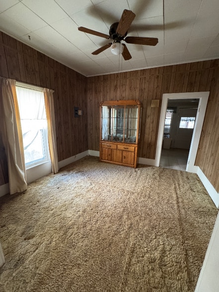 Building Photo - 2026 S Hooker St