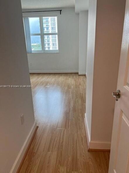Building Photo - 50 Menores Ave