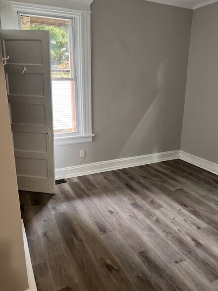 Bedroom #1 - 222 Hough Ave
