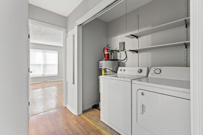 Building Photo - 1200 Tishoff Dr