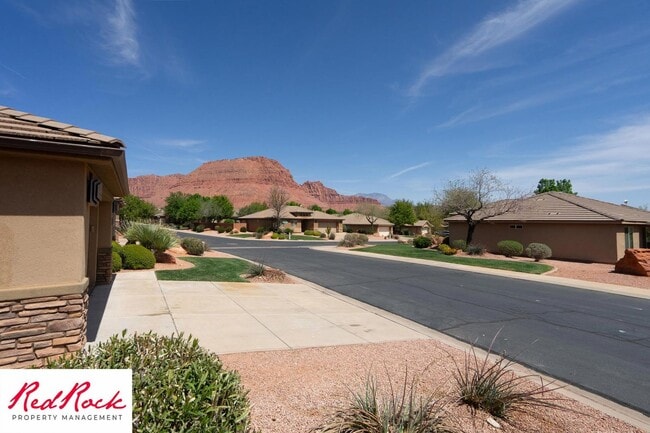 Building Photo - 4 Bedroom in Amber Estates - Newer LVP Flooring throughout home!