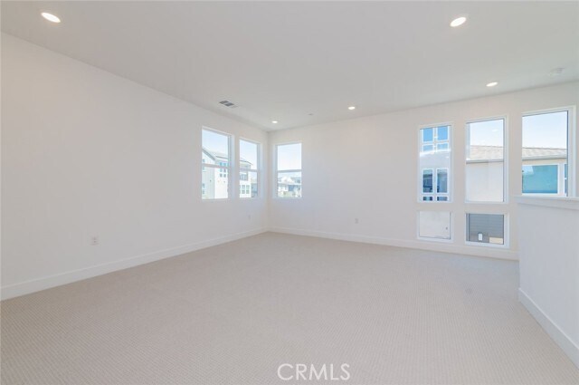 Building Photo - 100 Trask