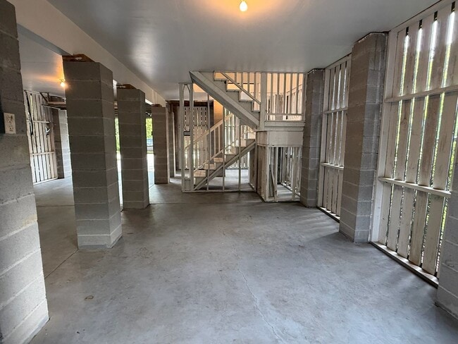 Building Photo - Available now. Amazing 4 BR/2.5 BA Home Available at Shellring at St Thomas Island!