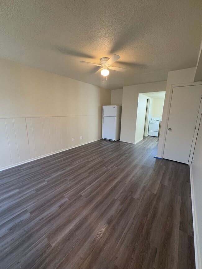 Building Photo - Zodiac Apartments