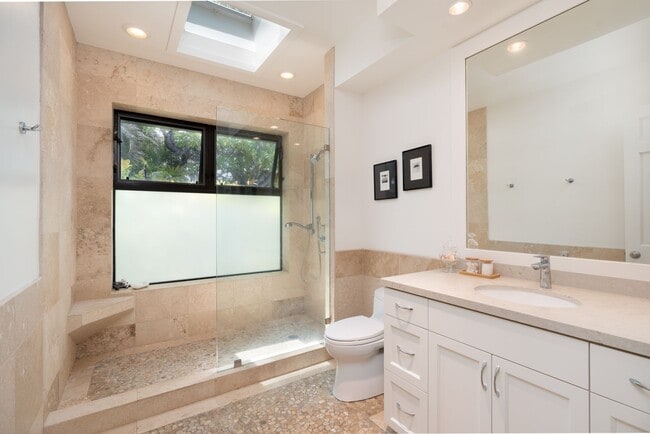Building Photo - 343 Dune Cir