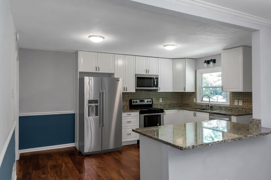 Building Photo - 1871 Cameo Ct
