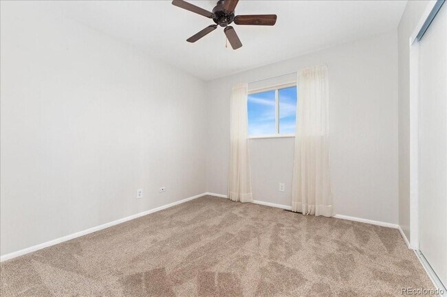 Building Photo - 8770 Chase Dr