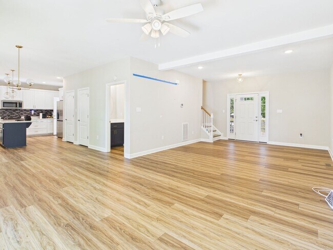 Building Photo - 1700 Dinwiddie Ave