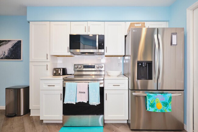 Building Photo - 9100 Southmont Cove