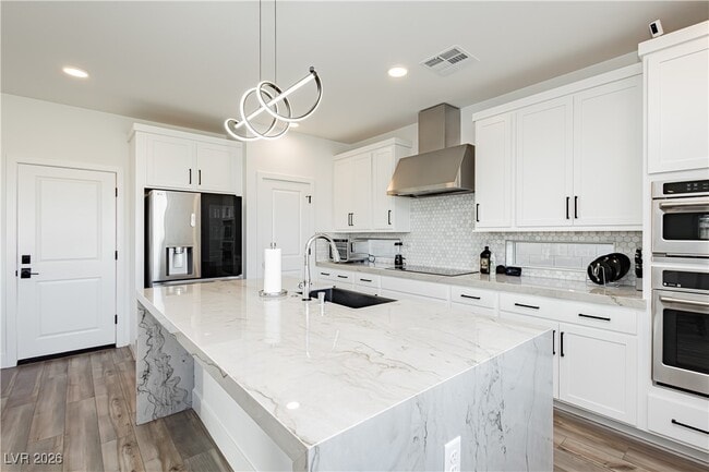 Building Photo - 6124 Redstone Hls Dr