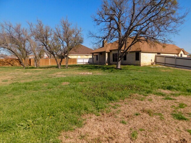 Building Photo - 244 Ariana Ct
