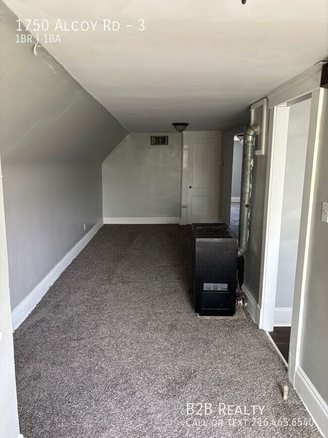 Building Photo - 1750 Alcoy Rd