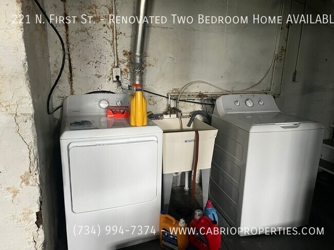 Building Photo - 221 N. First St.-Renovated Two Bedroom Home AVAILABLE NOW!