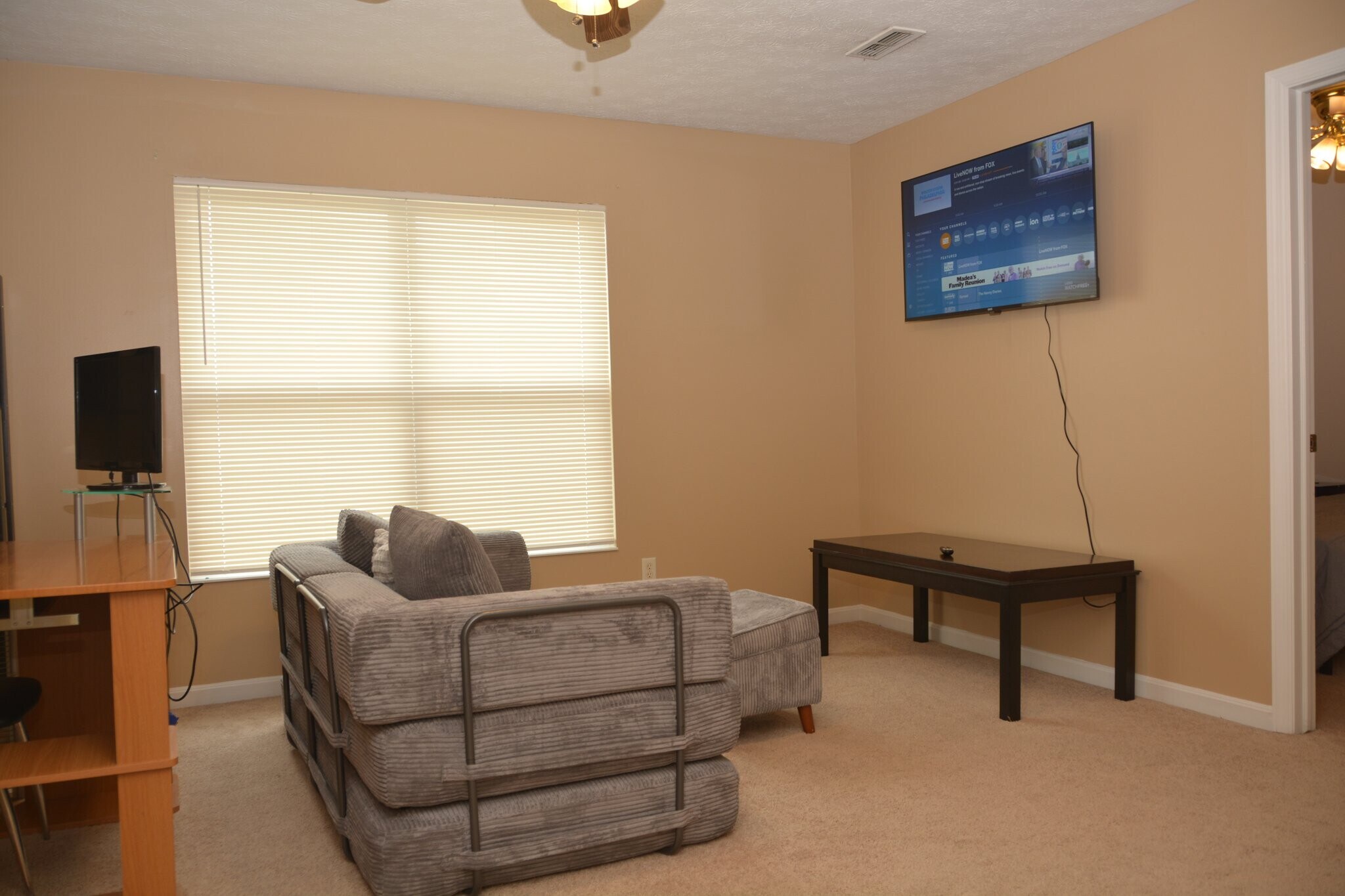 Building Photo - 979 Kemper Meadow Dr