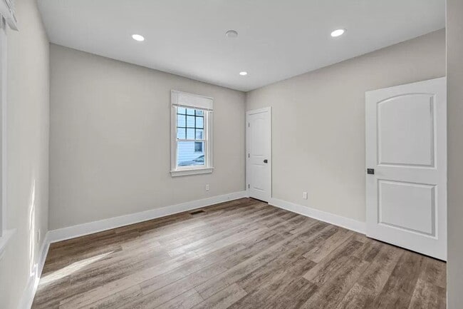 Building Photo - 28 E Water St