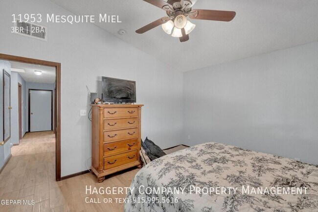 Building Photo - 11953 Mesquite Miel Dr