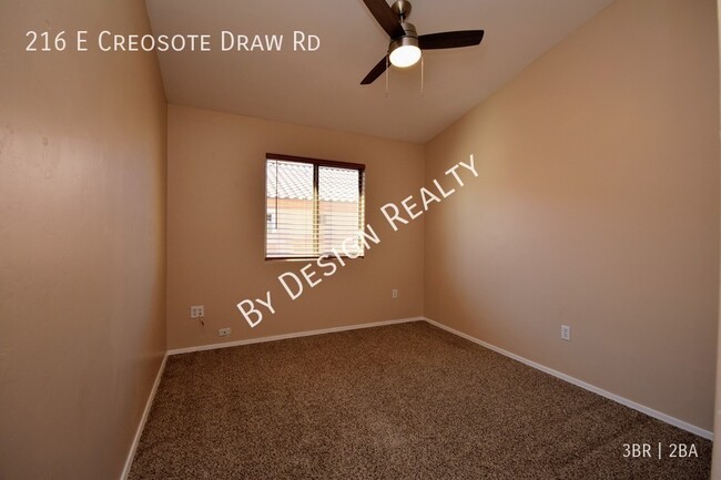 Building Photo - Corona De Tucson 3 Bed 2 Bath with Great V...