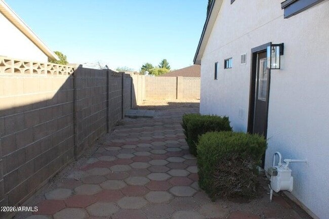 Building Photo - 1751 Wildflower Dr