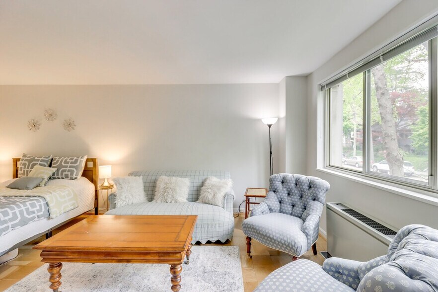 Building Photo - 2710 Macomb St NW