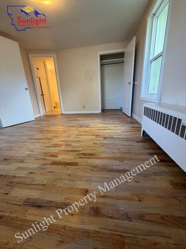 Building Photo - 2 Bed 1 Bath Single Family