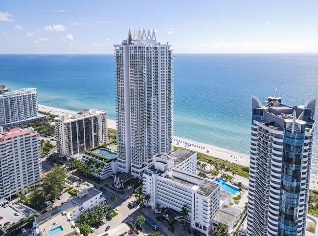 Building Photo - 6345 Collins Ave