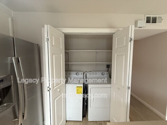 Building Photo - 2298 Sierra Blvd