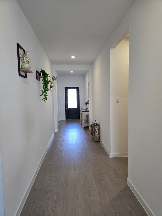 Building Photo - 3061 Avenida Sonoma Dr