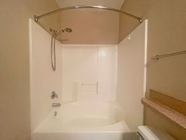 Building Photo - Sparkling Condo in Southwest Station with ...