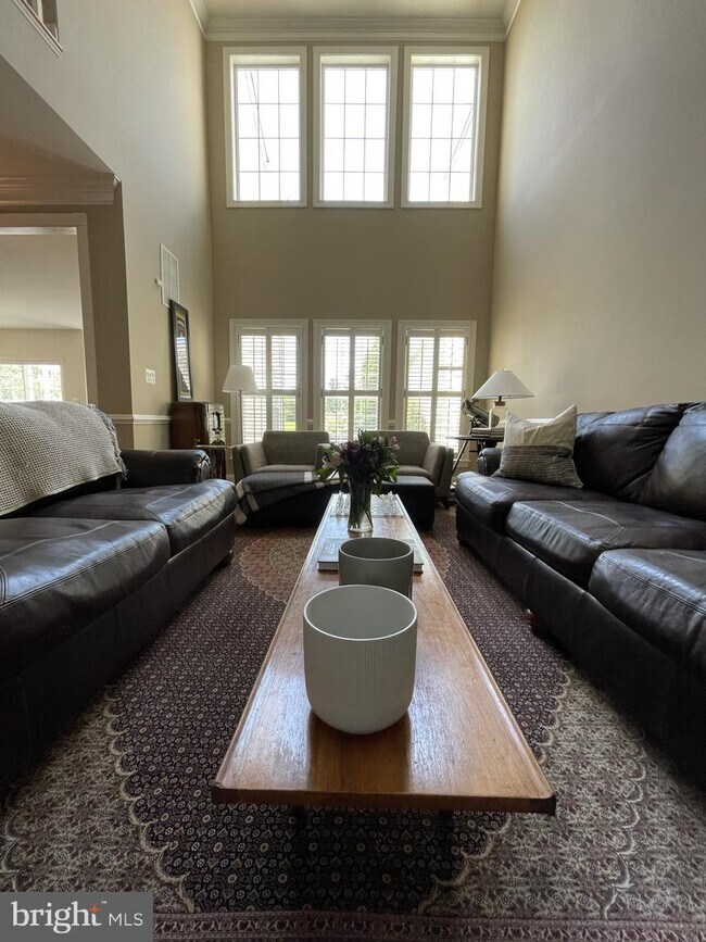 Building Photo - 20077 Inverness Square