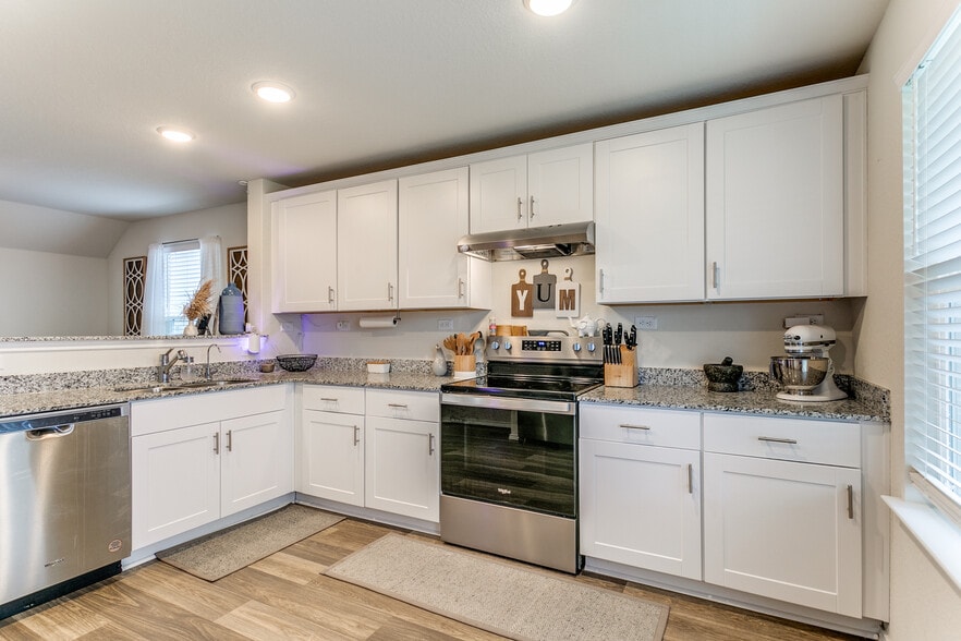 Building Photo - 6231 Fieldrun