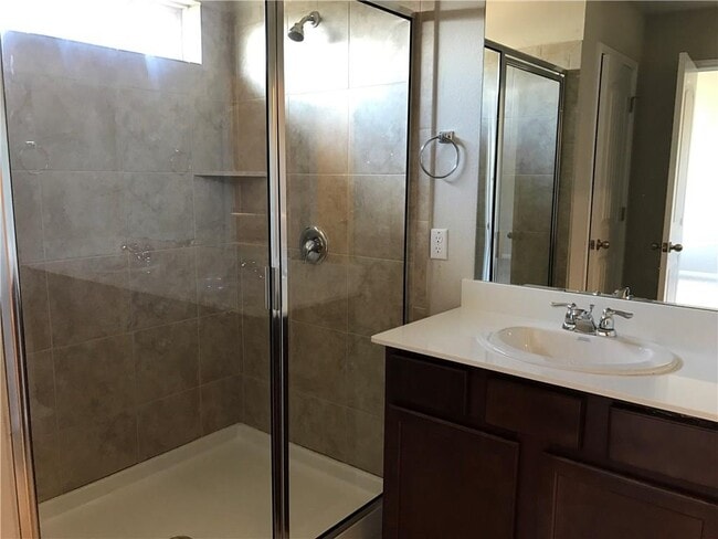 Building Photo - 801 Melda St