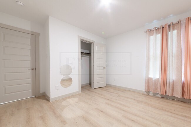 Building Photo - 4010 Garver Grv Ln