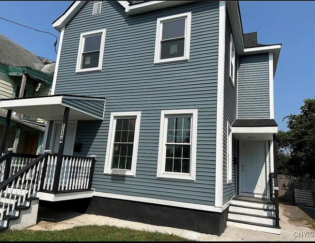 Primary Photo - 114 Fitch St