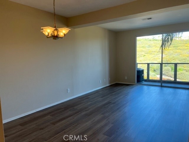 Building Photo - 30902 Club House Dr