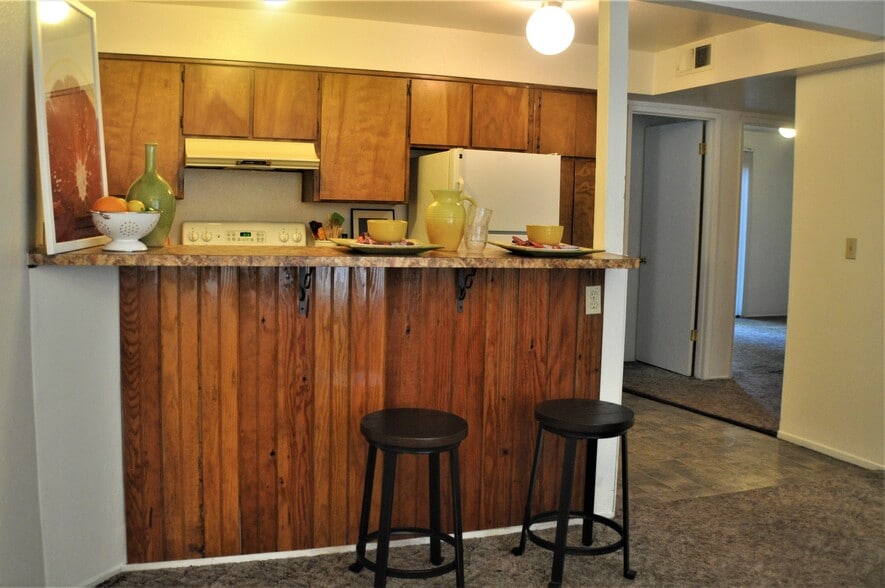 Building Photo - 1144 West 3rd Street