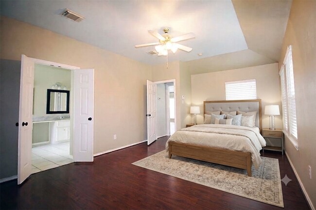 Building Photo - 21922 Golden Cedar Dr