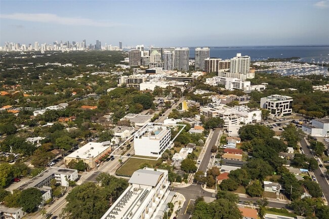 Building Photo - 3250 Grand Ave