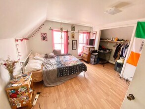 Building Photo - 48 Intervale Ave