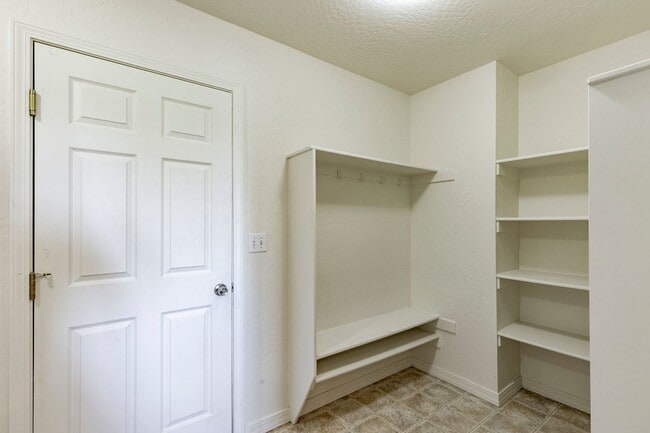 Building Photo - 4 Bed, 2.5 Bath Home in Trailside’s Sun Meadow Neighborhood