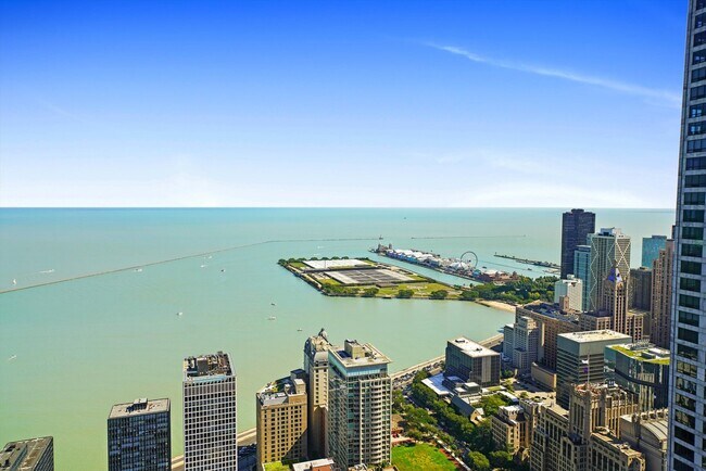 Building Photo - 175 E Delaware Pl