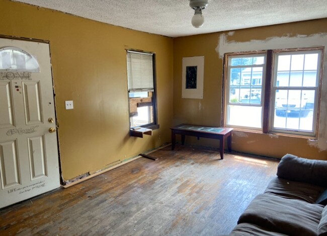 Building Photo - COMING SOON! Investment Property! - $390 M...