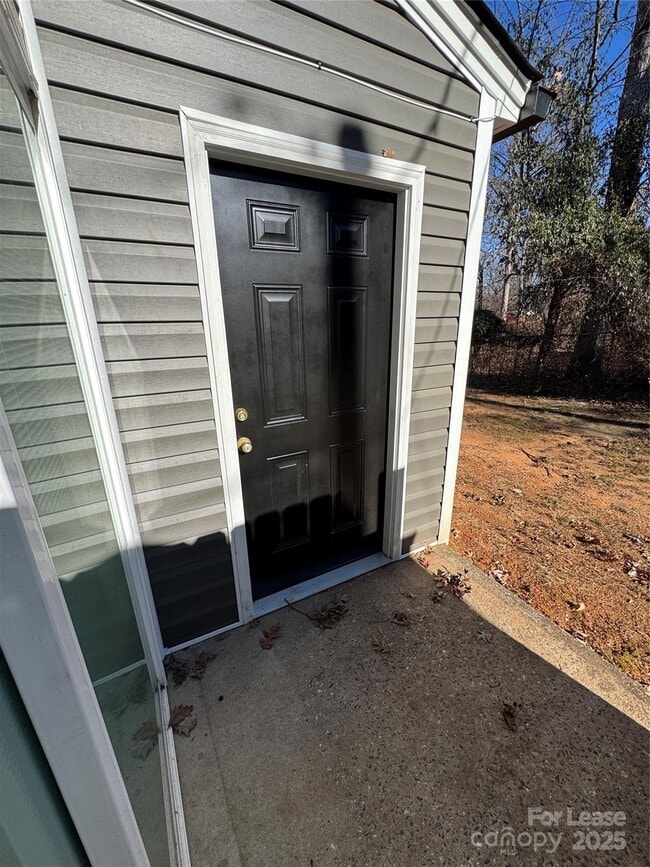 Building Photo - 824 N Flint St