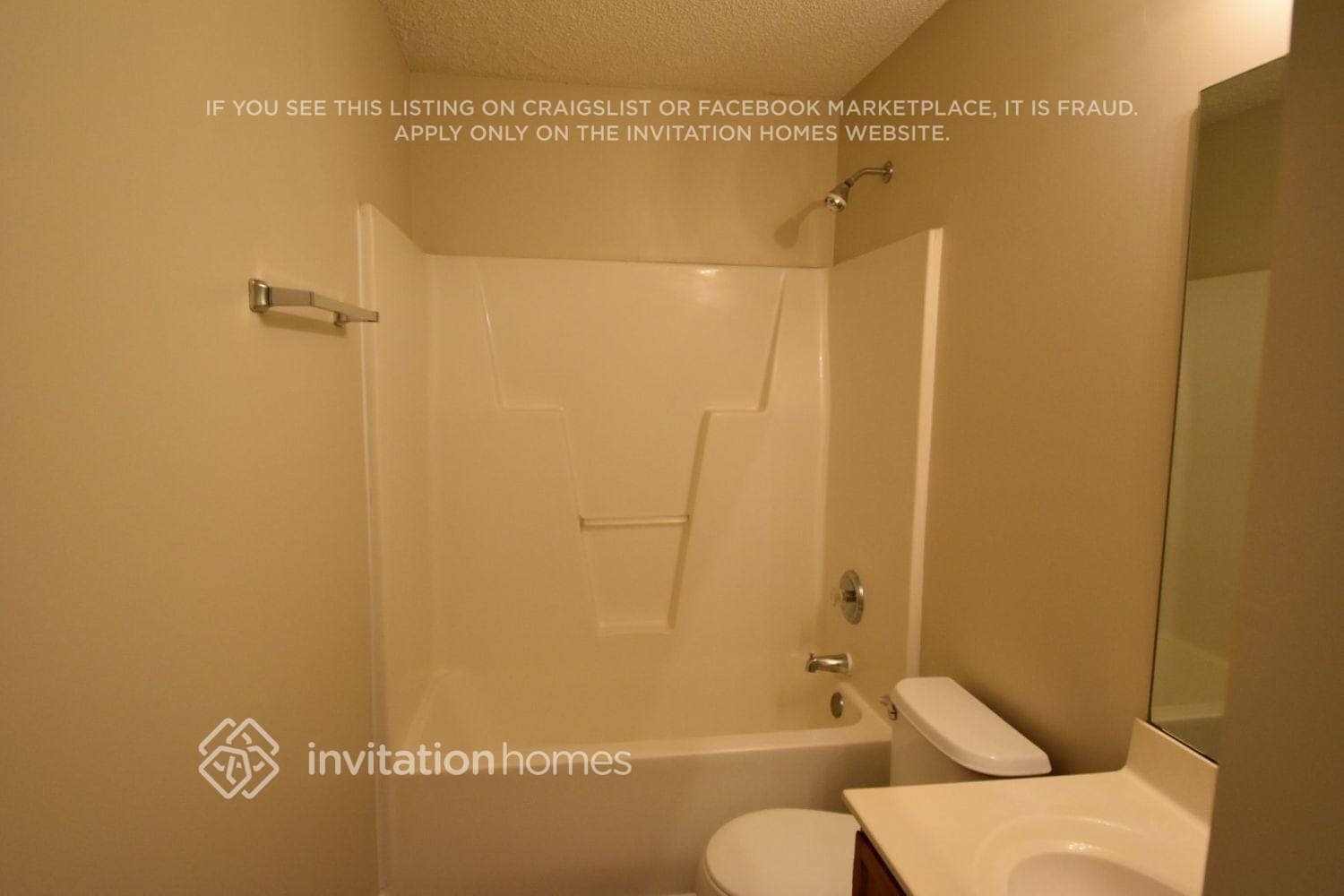 Building Photo - 2551 Captains Watch Rd NE