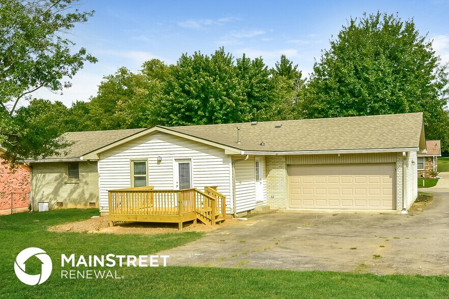 Building Photo - 110 Louann Ln