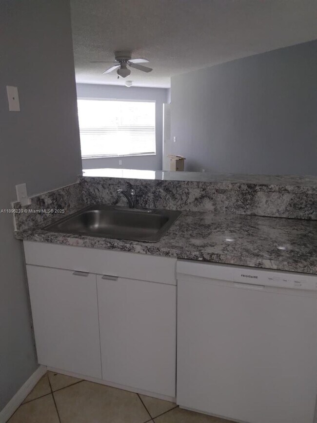 Building Photo - 1401 Village Blvd