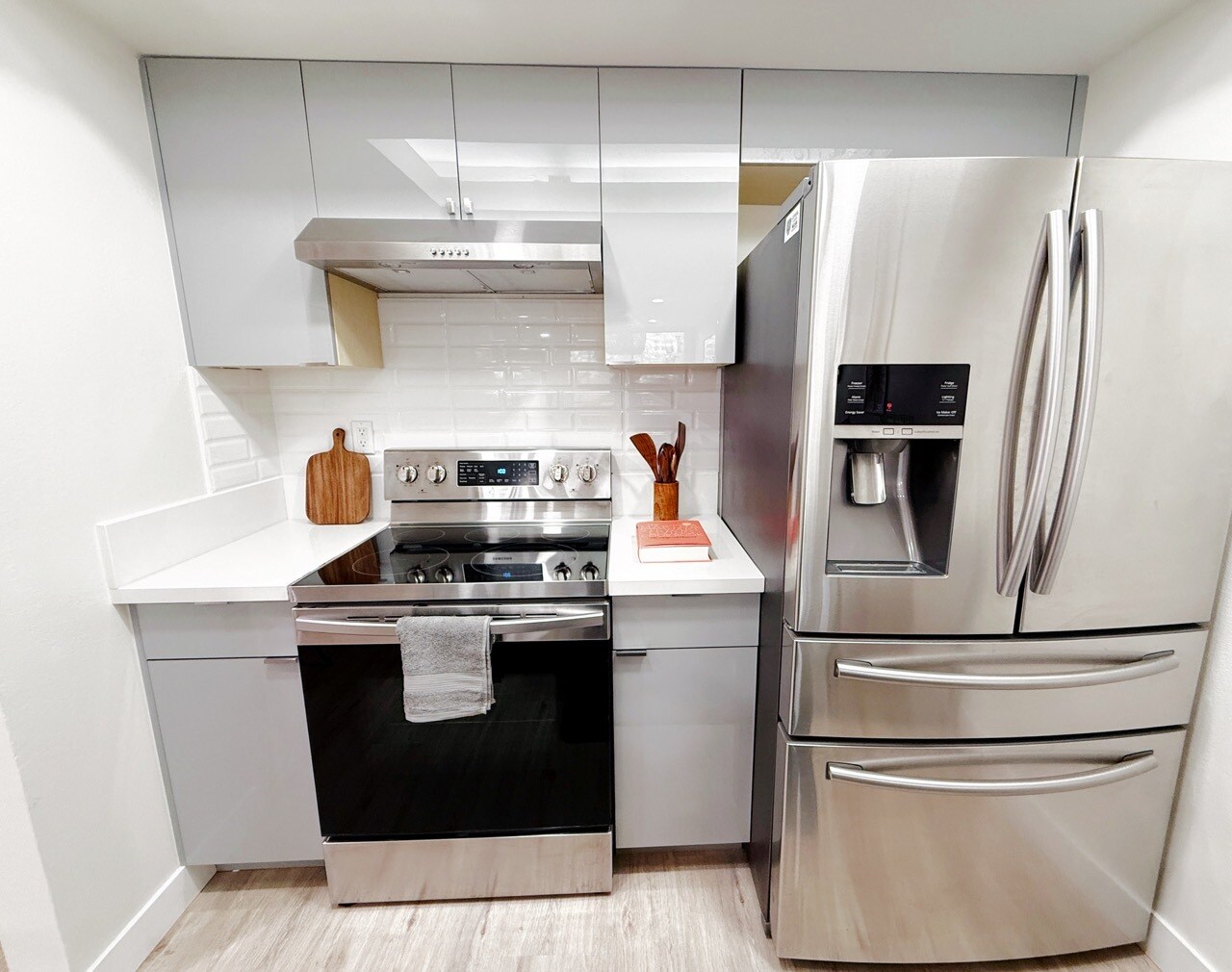 Building Photo - 1745 Camino Palmero St